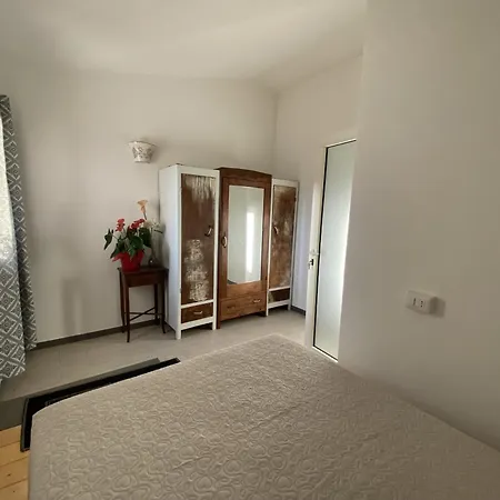 Casa Vacanze Nana Con Cortile * Tortoli