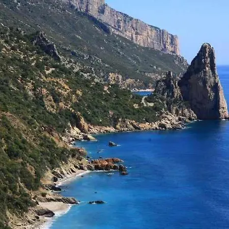 Casa Vacanze Nana Con Cortile * Tortoli