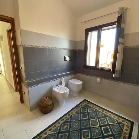 Casa Vacanze Nana Con Cortile * Tortoli