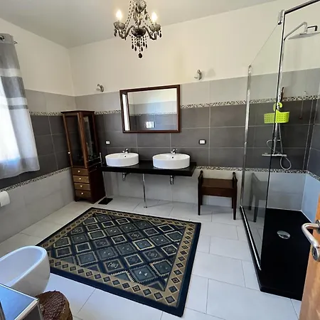 Apartment Casa Vacanze Nana Con Cortile *