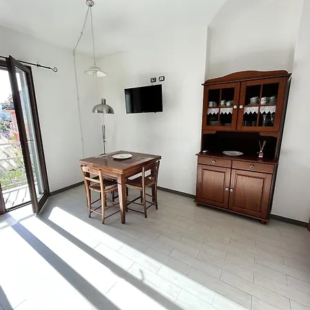 Casa Vacanze Nana Con Cortile * Tortoli